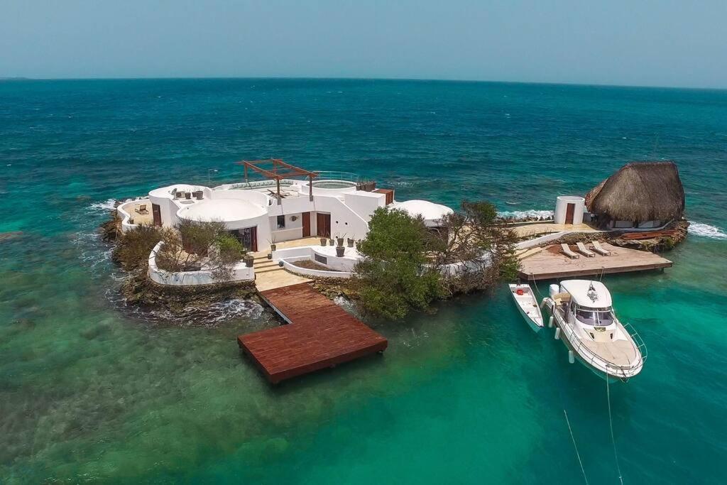 Luxury Vip Island In Cartagena